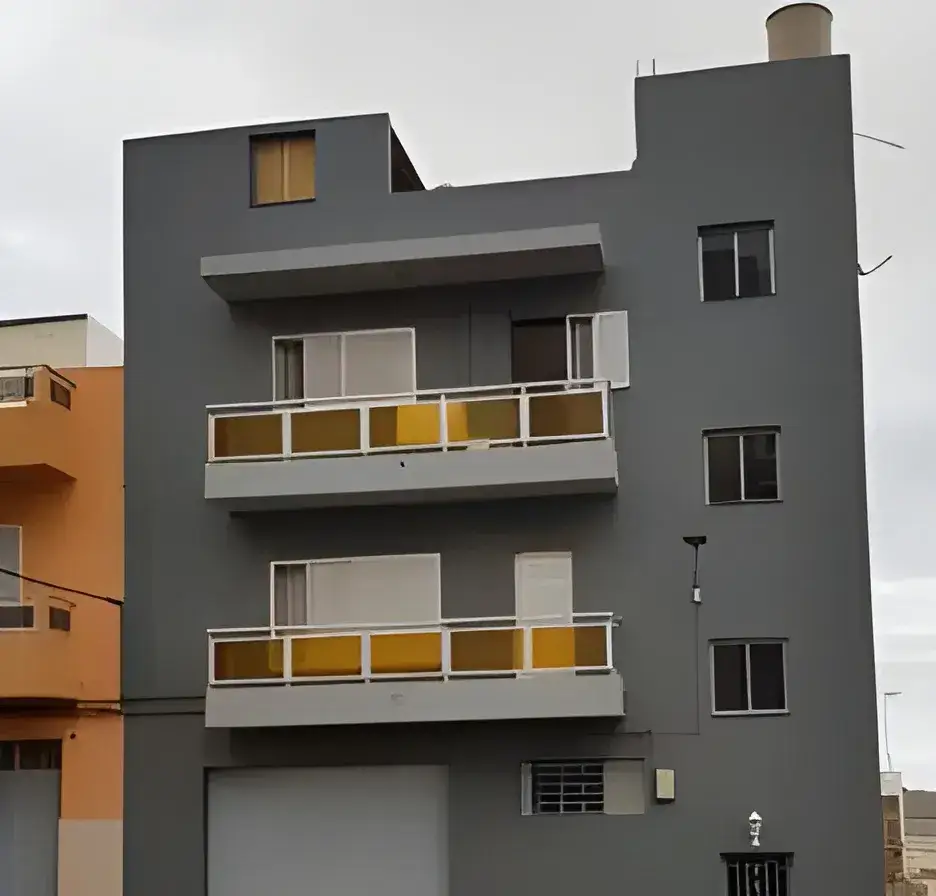 Los Pintores Alcala de Henares Rehabilitación y pintado de fachada de comunidad en color gris moderno